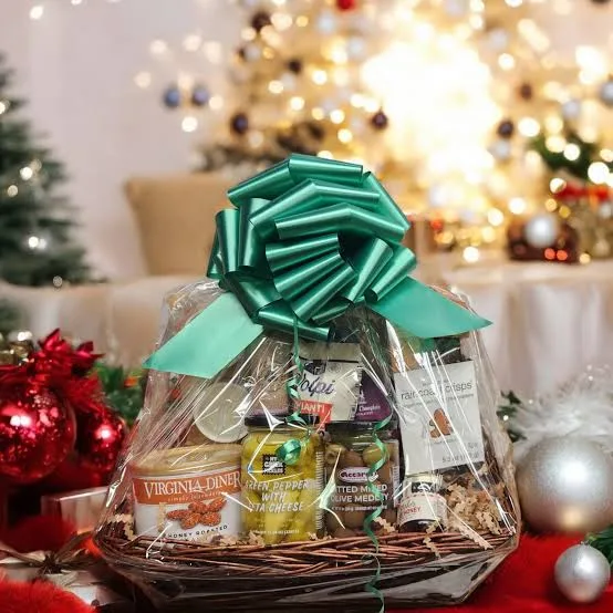 Holiday gourmet basket